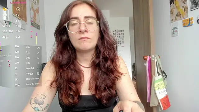 linda giggle online show from 03-10-26, 02:33