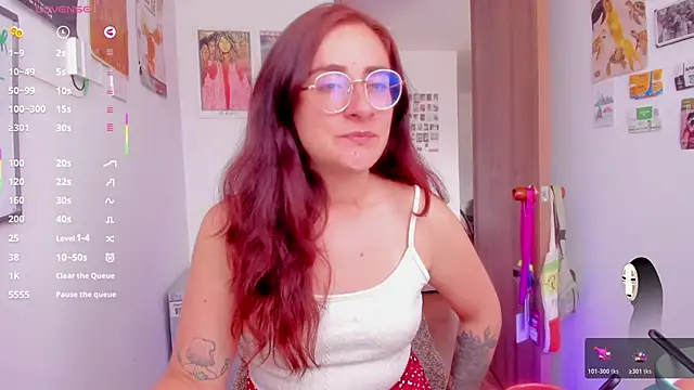 Snapshot of linda_giggle chatting on 05-23-26, 03:27 linda giggle online show from 05-23-26, 03:27