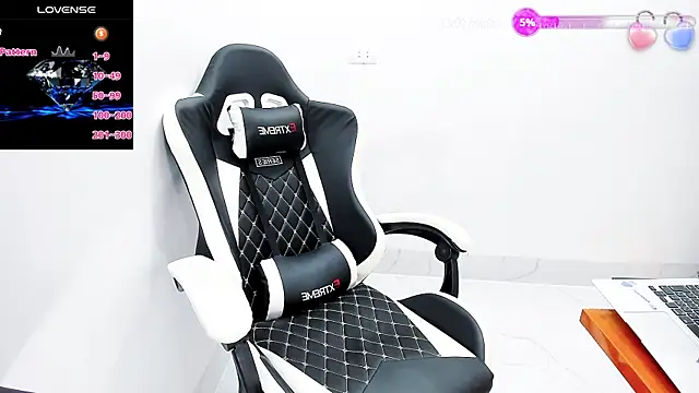 Naughty--asian online show from 09-28-25, 02:06