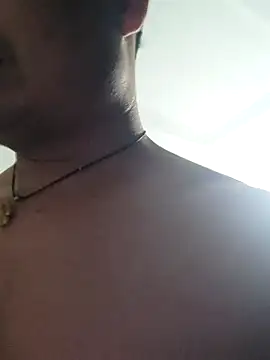 guozuo online show from 09-17-25, 03:14