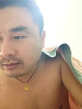 guozuo online show from 10-13-25, 04:07