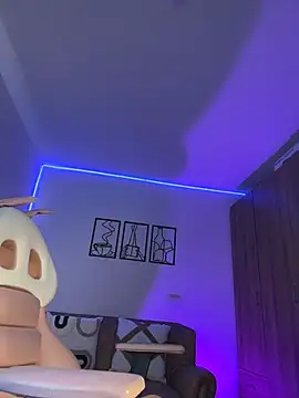 gabriela r online show from 04-06-26, 02:07