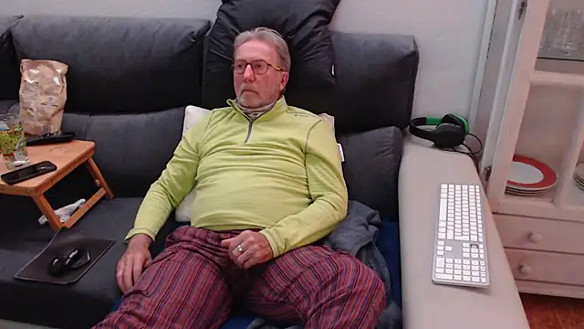 Nudelschwanz online show from 03-07-25, 06:54