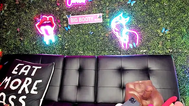 ThickAssRena online show from 12-14-24, 09:45