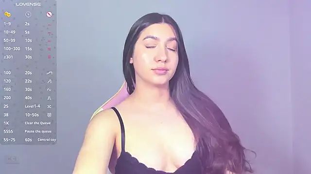 Snapshot of alice-love1 chatting on 12-10-24, 01:22 alice-love1 online show from 12-10-24, 01:22