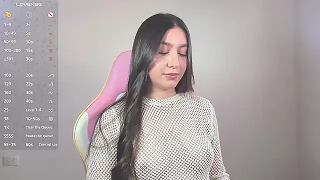 Snapshot of alice-love1 chatting on 12-15-24, 09:09 alice-love1 online show from 12-15-24, 09:09