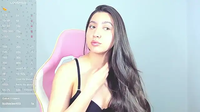 Snapshot of alice-love1 chatting on 12-20-24, 01:58 alice-love1 online show from 12-20-24, 01:58