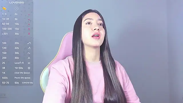 Snapshot of alice-love1 chatting on 12-27-24, 12:07 alice-love1 online show from 12-27-24, 12:07