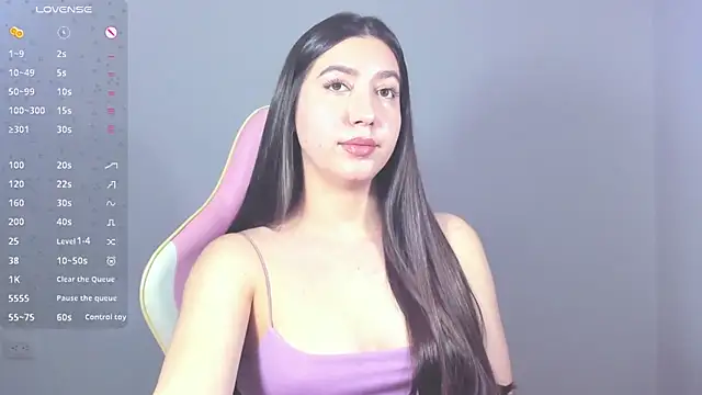 Snapshot of alice-love1 chatting on 01-11-25, 12:01 alice-love1 online show from 01-11-25, 12:01