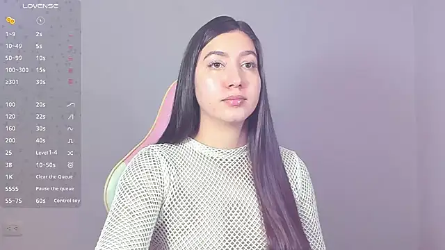 Snapshot of alice-love1 chatting on 01-12-25, 04:21 alice-love1 online show from 01-12-25, 04:21