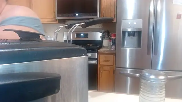 Snapshot of Hornybbw1978 chatting on 10-23-25, 11:57 Hornybbw1978 online show from 10-23-25, 11:57