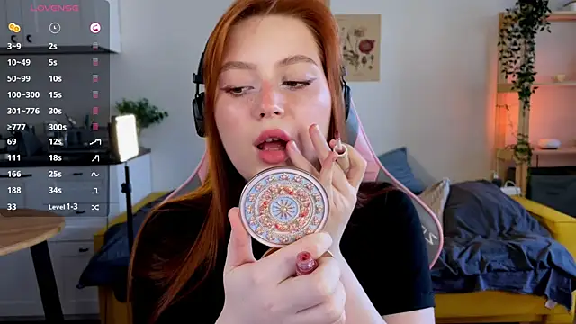 Sofy Benson online show from 04-19-26, 01:32