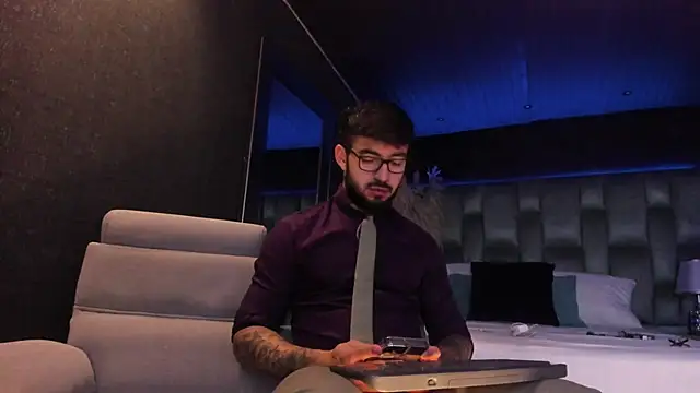 MarkWalker   online show from 03-07-25, 10:24