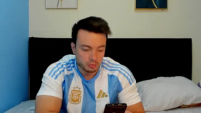 lissandthor13 online show from 04-09-26, 12:21