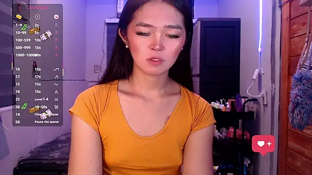 Itsme claire online show from 10-16-25, 01:39