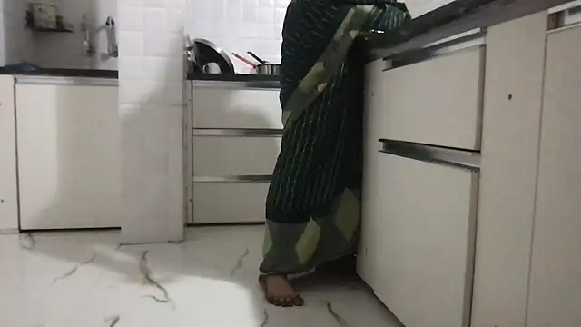 Snapshot of Riyasingh9 chatting on 10-15-25, 02:55 Riyasingh9 online show from 10-15-25, 02:55