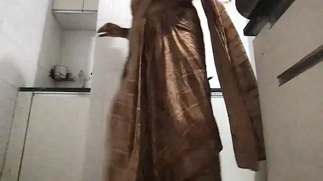 Riyasingh9 online show from 11-26-25, 05:08