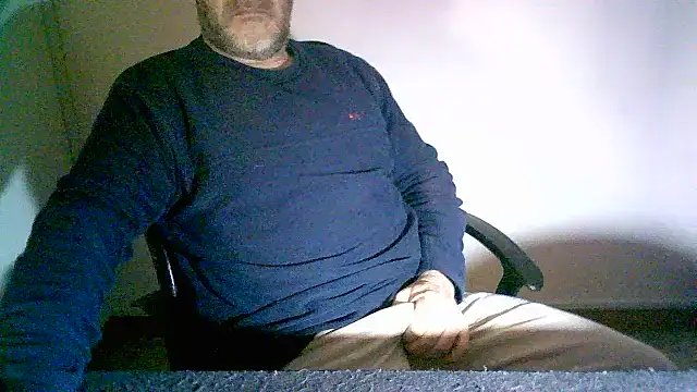 Snapshot of Greek_Passion chatting on 01-22-25, 08:40 Greek Passion online show from 01-22-25, 08:40