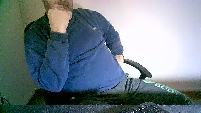 Snapshot of Greek_Passion chatting on 03-02-25, 09:31 Greek Passion online show from 03-02-25, 09:31