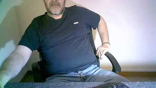 Snapshot of Greek_Passion chatting on 03-15-25, 10:24 Greek Passion online show from 03-15-25, 10:24