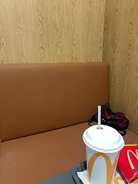 Snapshot of CherryAuroraa chatting on 11-21-25, 09:02 CherryAuroraa online show from 11-21-25, 09:02