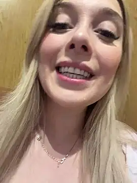 Snapshot of CherryAuroraa chatting on 03-05-26, 01:07 CherryAuroraa online show from 03-05-26, 01:07