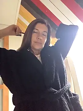 Lina lou4 online show from 10-29-25, 07:54