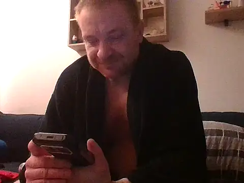 Snapshot of 82liska chatting on 01-07-26, 09:06 82liska online show from 01-07-26, 09:06