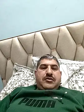 Snapshot of Amandev7 chatting on 02-22-26, 09:35 Amandev7 online show from 02-22-26, 09:35