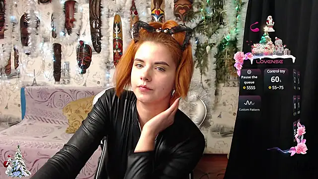 Snapshot of CrazyLaGirl chatting on 01-06-25, 09:54 CrazyLaGirl online show from 01-06-25, 09:54