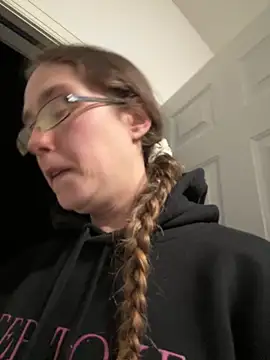 Snapshot of Dakota_02 chatting on 02-22-26, 04:02 Dakota 02 online show from 02-22-26, 04:02