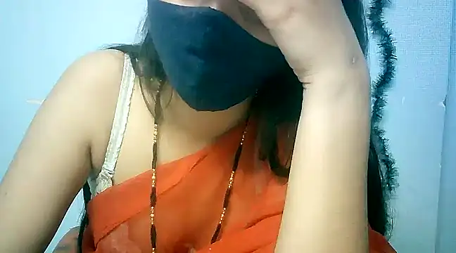 Snapshot of lovelydesi21 chatting on 12-22-24, 04:17 lovelydesi21 online show from 12-22-24, 04:17