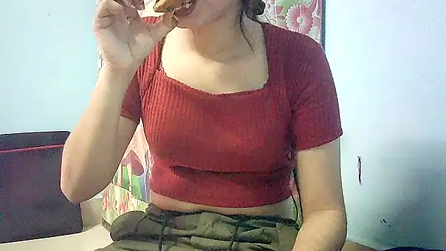 Snapshot of lovelydesi21 chatting on 02-11-25, 04:56 lovelydesi21 online show from 02-11-25, 04:56