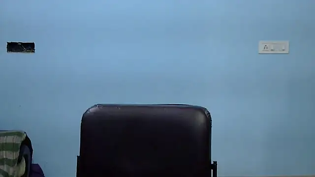 Snapshot of lovelydesi21 chatting on 09-21-25, 07:32 lovelydesi21 online show from 09-21-25, 07:32