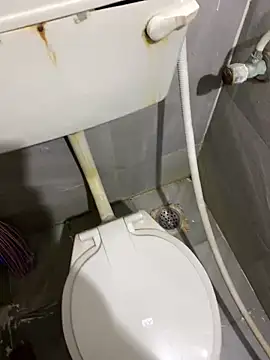 Snapshot of Rahuldhe22 chatting on 12-31-24, 10:01 Rahuldhe22 online show from 12-31-24, 10:01