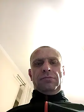 Roman0798 online show from 02-01-25, 04:03