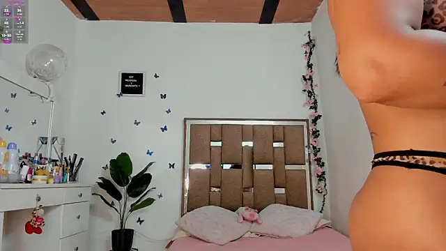 kendall-ewers online show from 04-11-26, 01:43