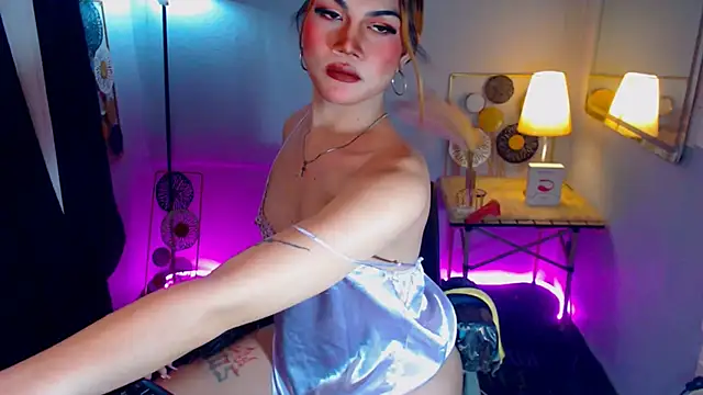 Snapshot of StellaSaucyCum chatting on 09-21-25, 05:36 StellaSaucyCum online show from 09-21-25, 05:36