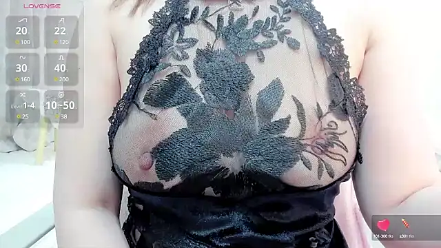 Snapshot of Vivian-6 chatting on 02-10-25, 01:22 Vivian-6 online show from 02-10-25, 01:22