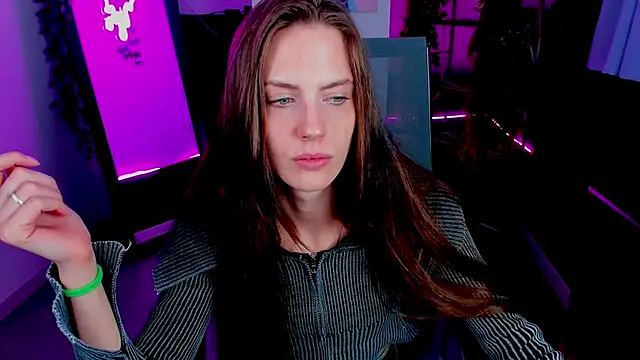 EmilyWilden online show from 10-22-25, 07:52