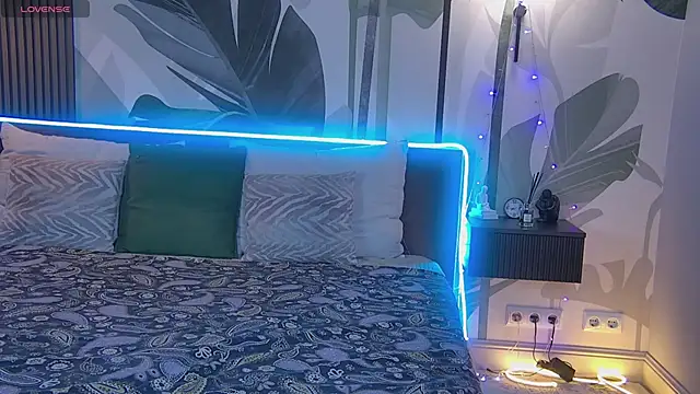 RubyValen online show from 02-03-25, 01:09