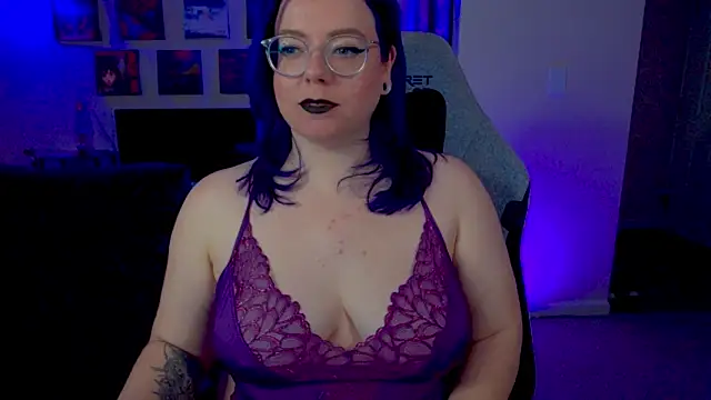 KiraSpitQueen online show from 04-26-26, 03:48