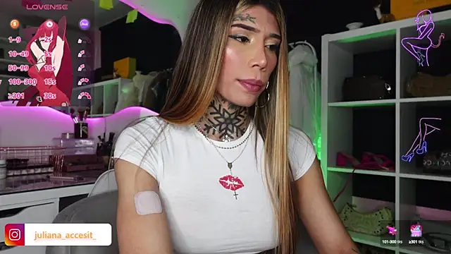 caroline cossei online show from 01-15-25, 08:37