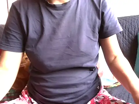 Snapshot of RAYA_1 chatting on 12-07-24, 04:47 RAYA 1 online show from 12-07-24, 04:47