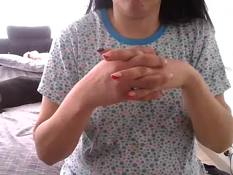 Snapshot of RAYA_1 chatting on 10-07-25, 04:48 RAYA 1 online show from 10-07-25, 04:48