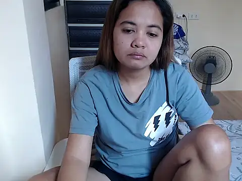 Snapshot of xTheLastVIRGINx chatting on 01-19-26, 05:33 xTheLastVIRGINx online show from 01-19-26, 05:33