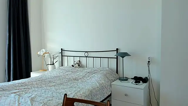 julias tapes online show from 03-07-25, 05:51