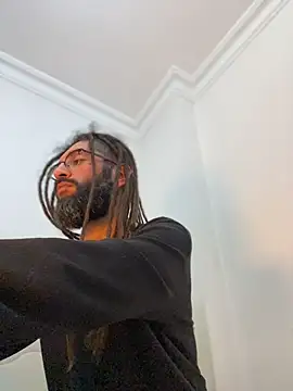 Addicted Avocado online show from 12-17-25, 01:55