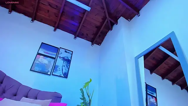 Snapshot of Gretta_Queen chatting on 03-18-25, 10:15 Gretta Queen online show from 03-18-25, 10:15