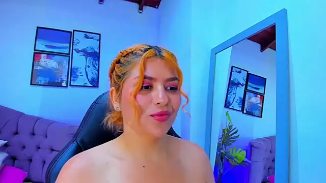 Snapshot of Gretta_Queen chatting on 03-23-25, 12:04 Gretta Queen online show from 03-23-25, 12:04